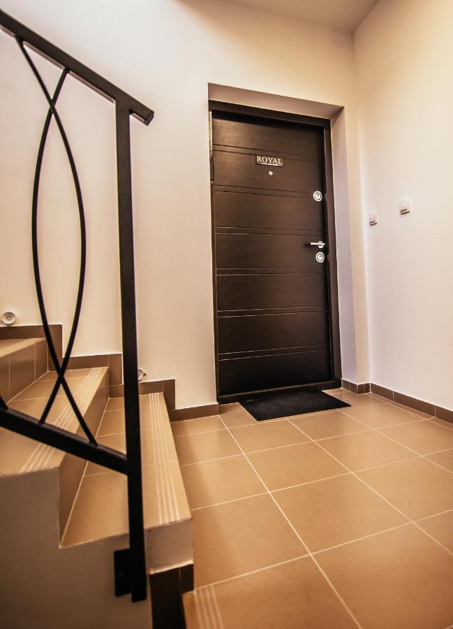 Royal Luxury Apartment Vrsac Exteriér fotografie
